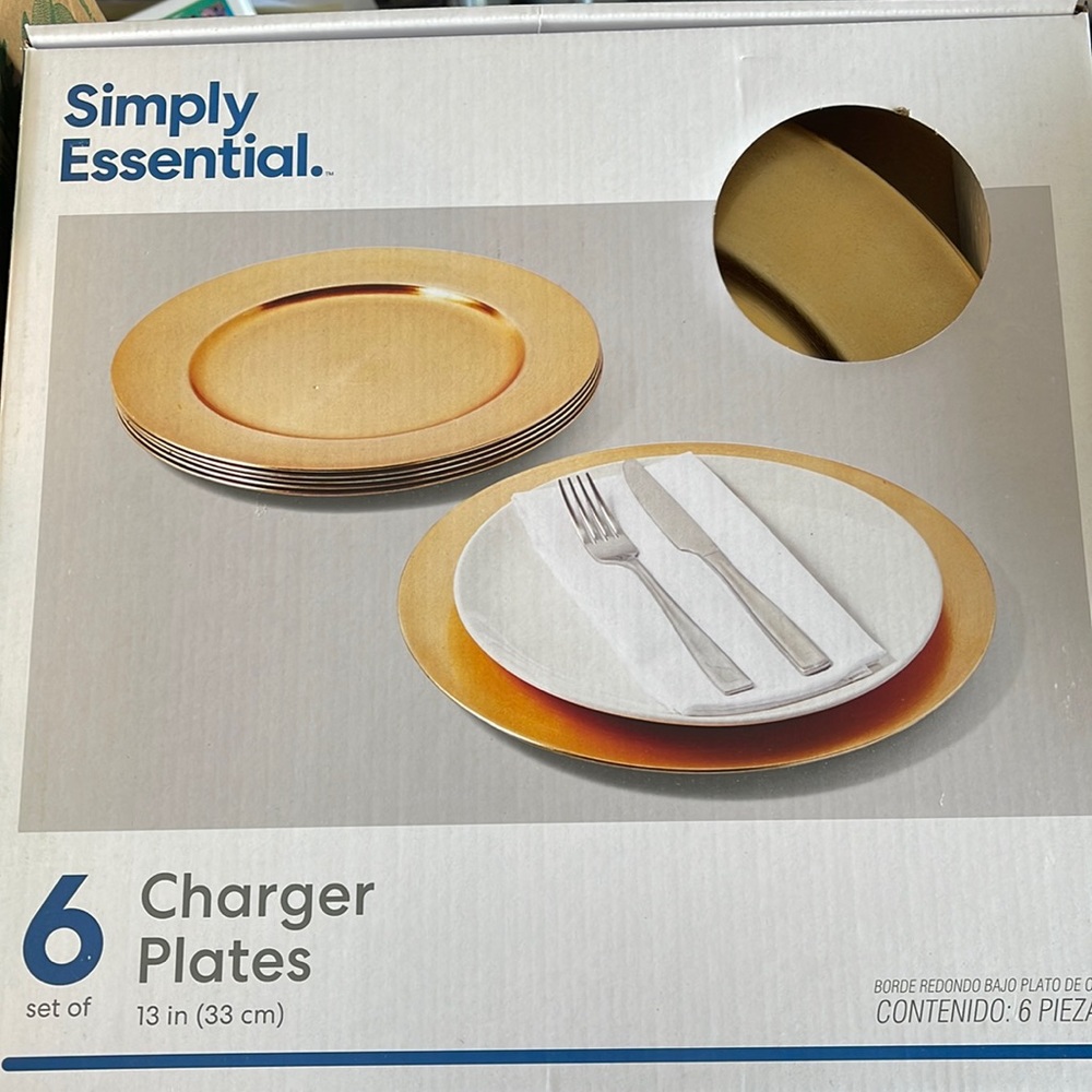COPY - charger plates - gold - wedding decor